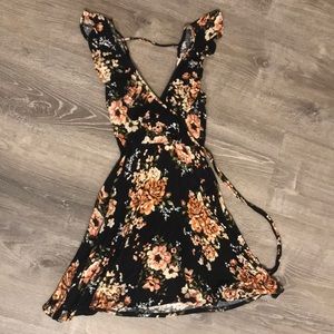 Francesca’s black floral dress size XS